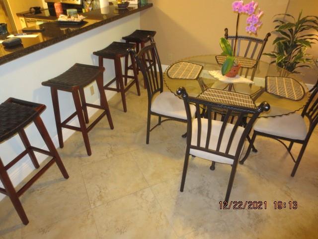 MEADOWBROOK LAKES VIEW - Residential