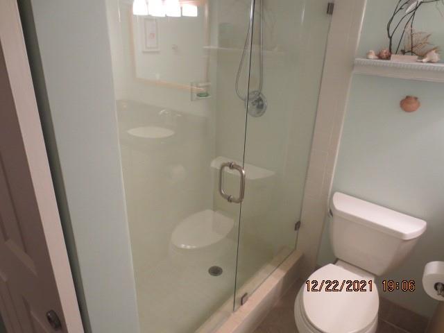 MEADOWBROOK LAKES VIEW - Residential