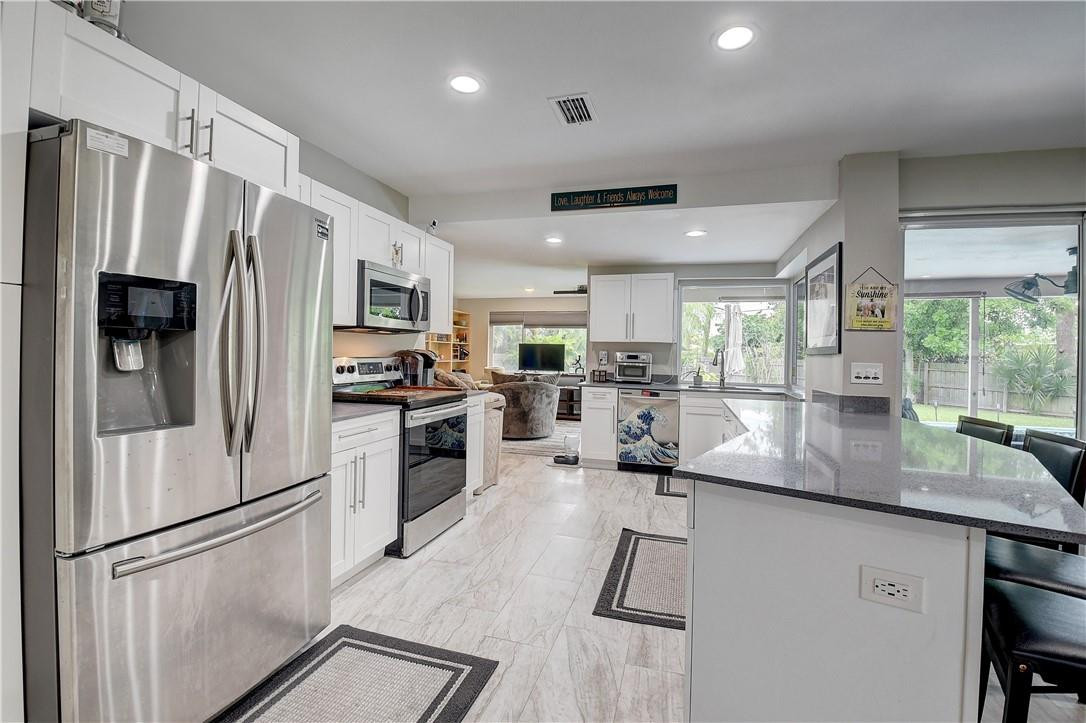 COUNTRY CLUB ACRES 5 - Residential