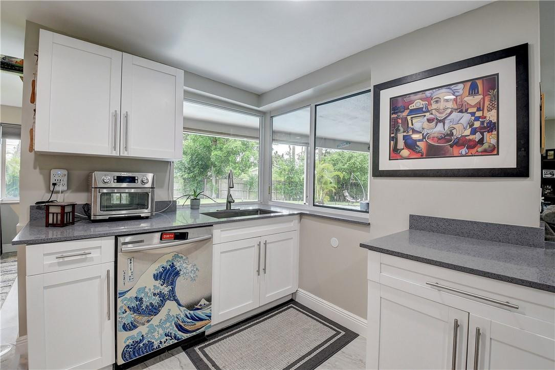 COUNTRY CLUB ACRES 5 - Residential