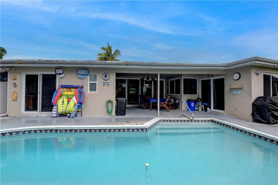 COUNTRY CLUB ACRES 5 - Residential