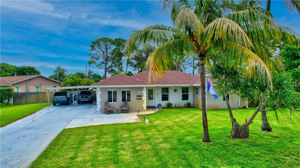 COUNTRY CLUB ACRES 5 - Residential