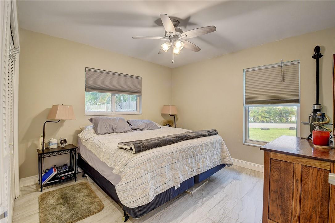 COUNTRY CLUB ACRES 5 - Residential