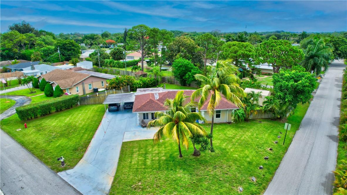 COUNTRY CLUB ACRES 5 - Residential