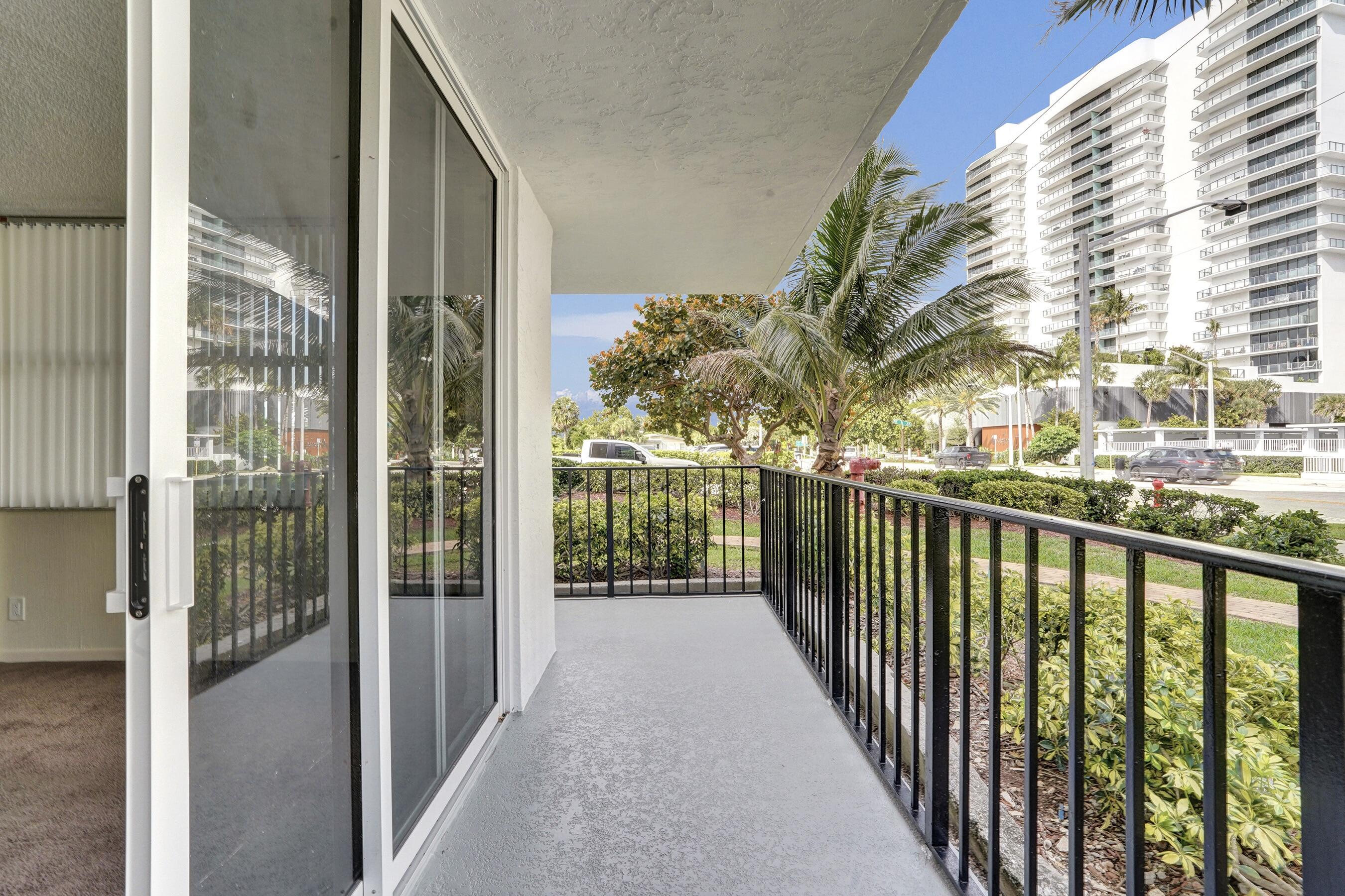 TRADEWINDS OF POMPANO CONDO - Residential