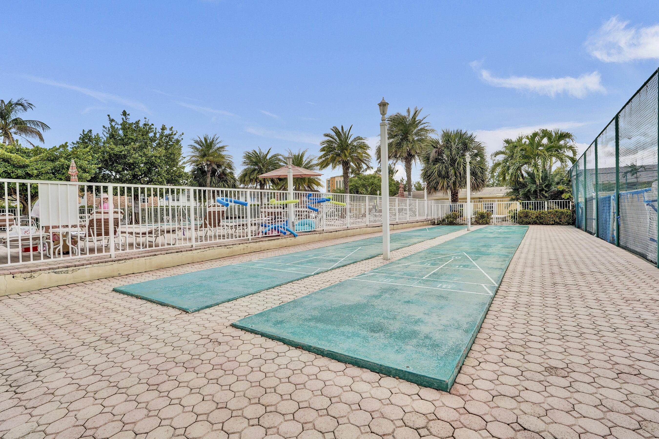 TRADEWINDS OF POMPANO CONDO - Residential