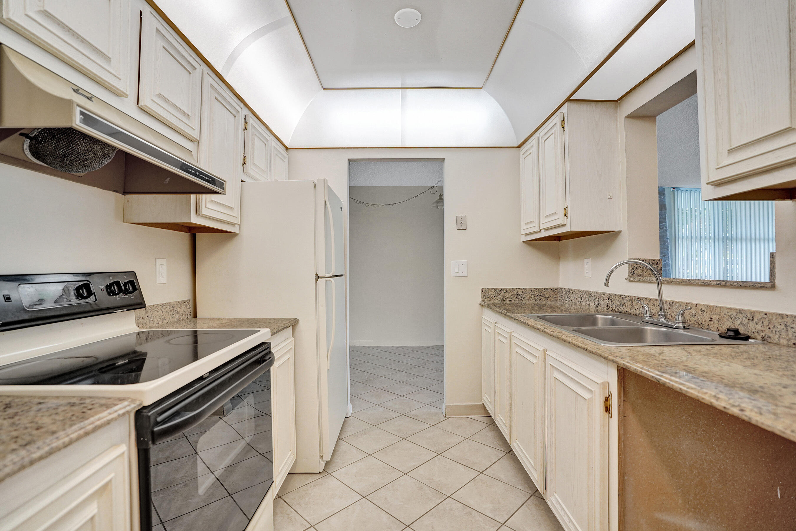 TRADEWINDS OF POMPANO CONDO - Residential