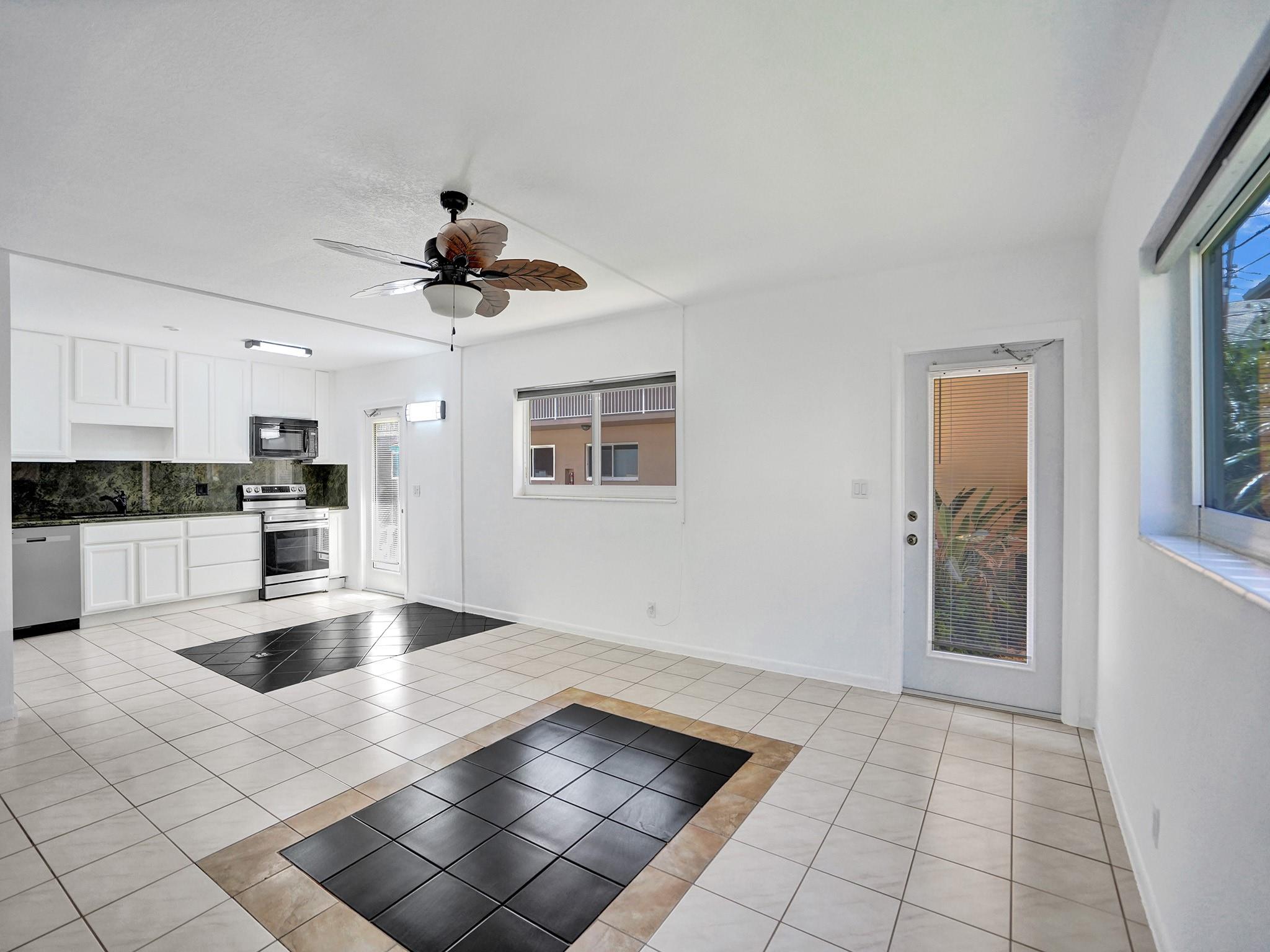 2750 NE 28th Ct 4N
