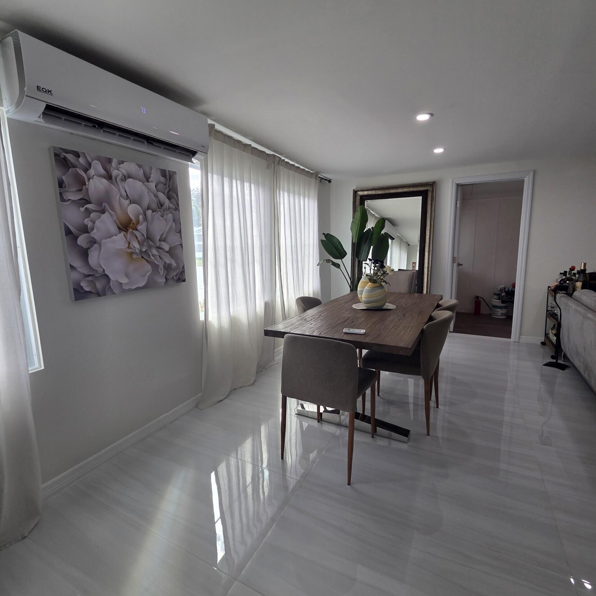 DEERFIELD LAKE - Residential