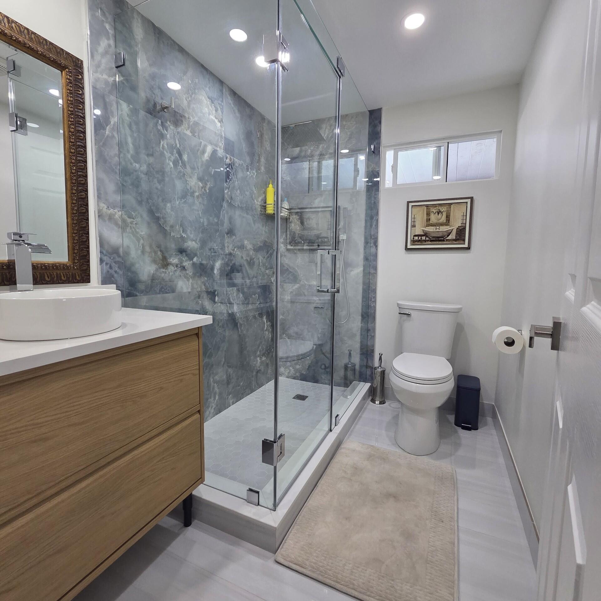 DEERFIELD LAKE - Residential