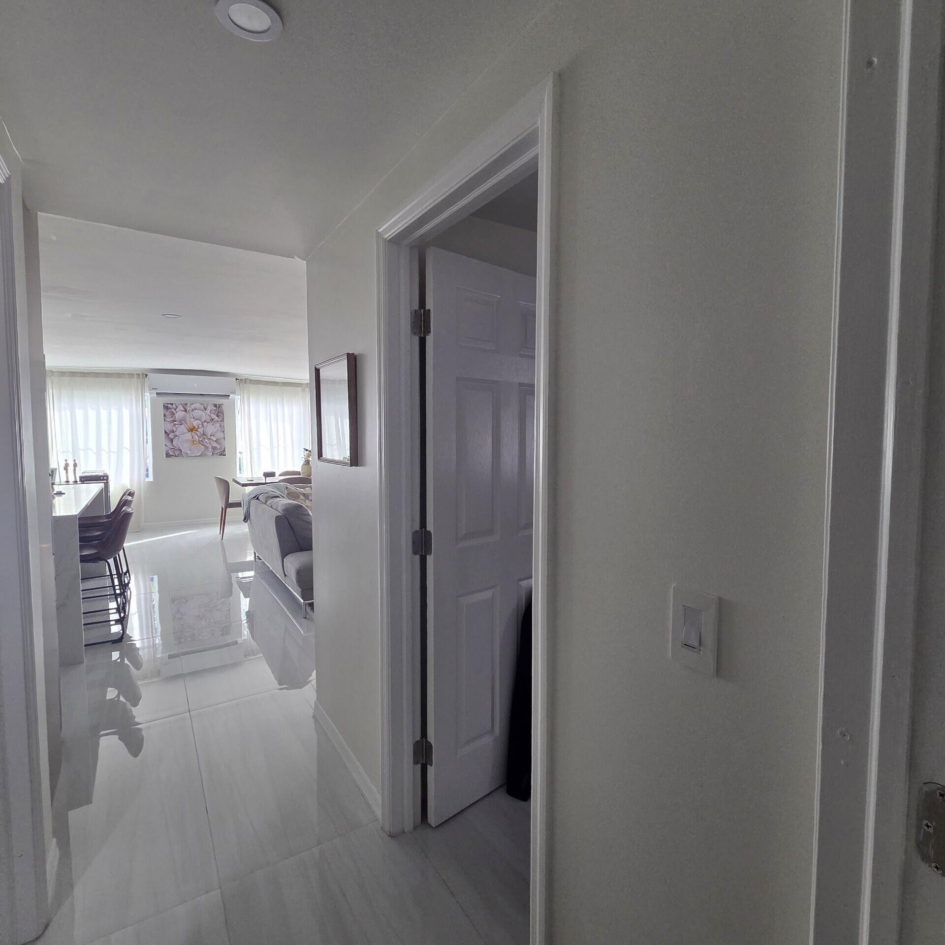 DEERFIELD LAKE - Residential