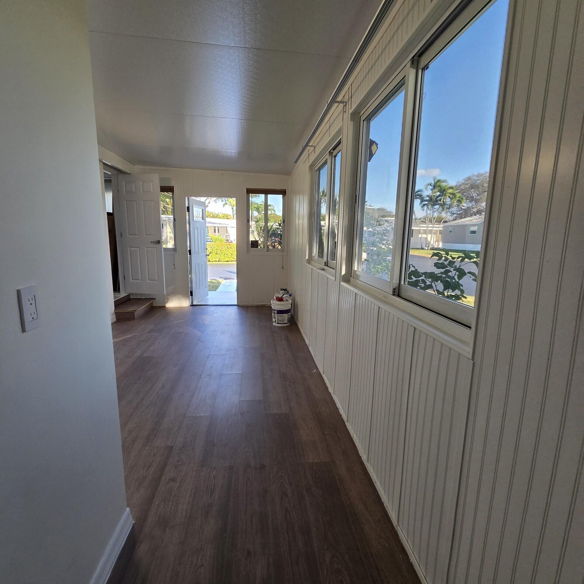 DEERFIELD LAKE - Residential