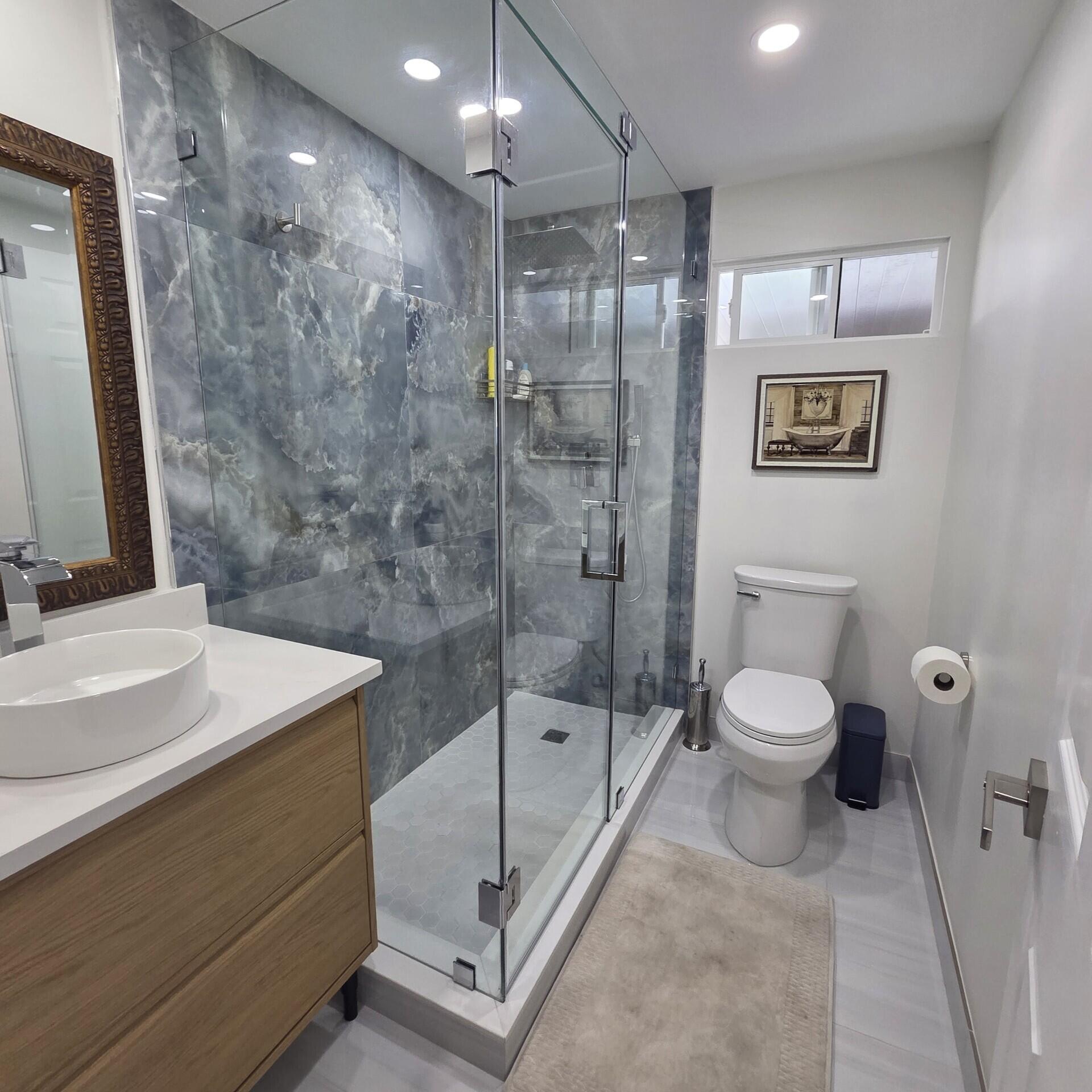 DEERFIELD LAKE - Residential