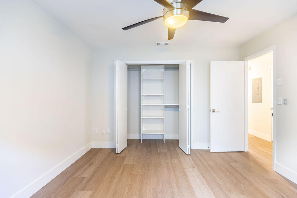 LAKE WORTH TOWN OF - Residential Lease