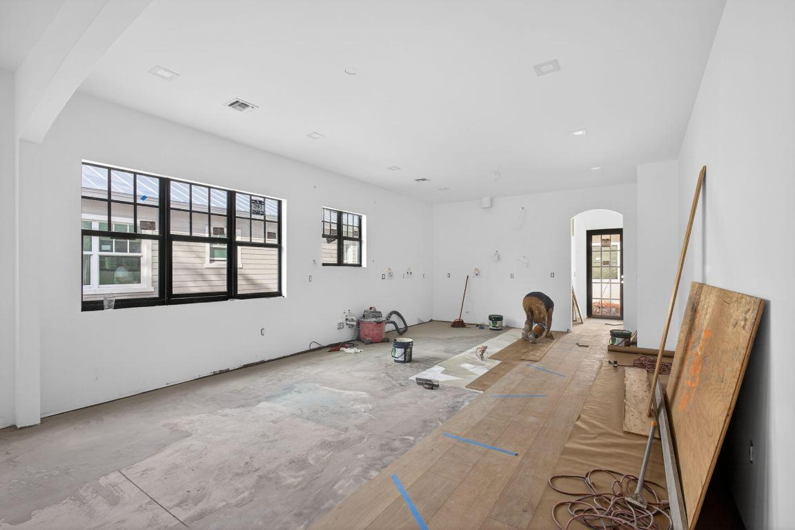 PINEAPPLE PARK - Residential