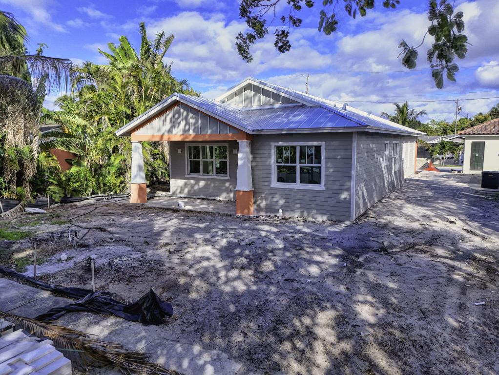 PINEAPPLE PARK - Residential