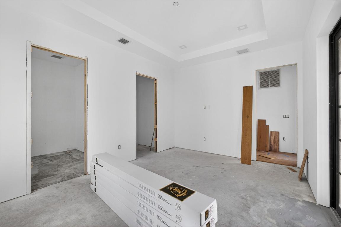 PINEAPPLE PARK - Residential