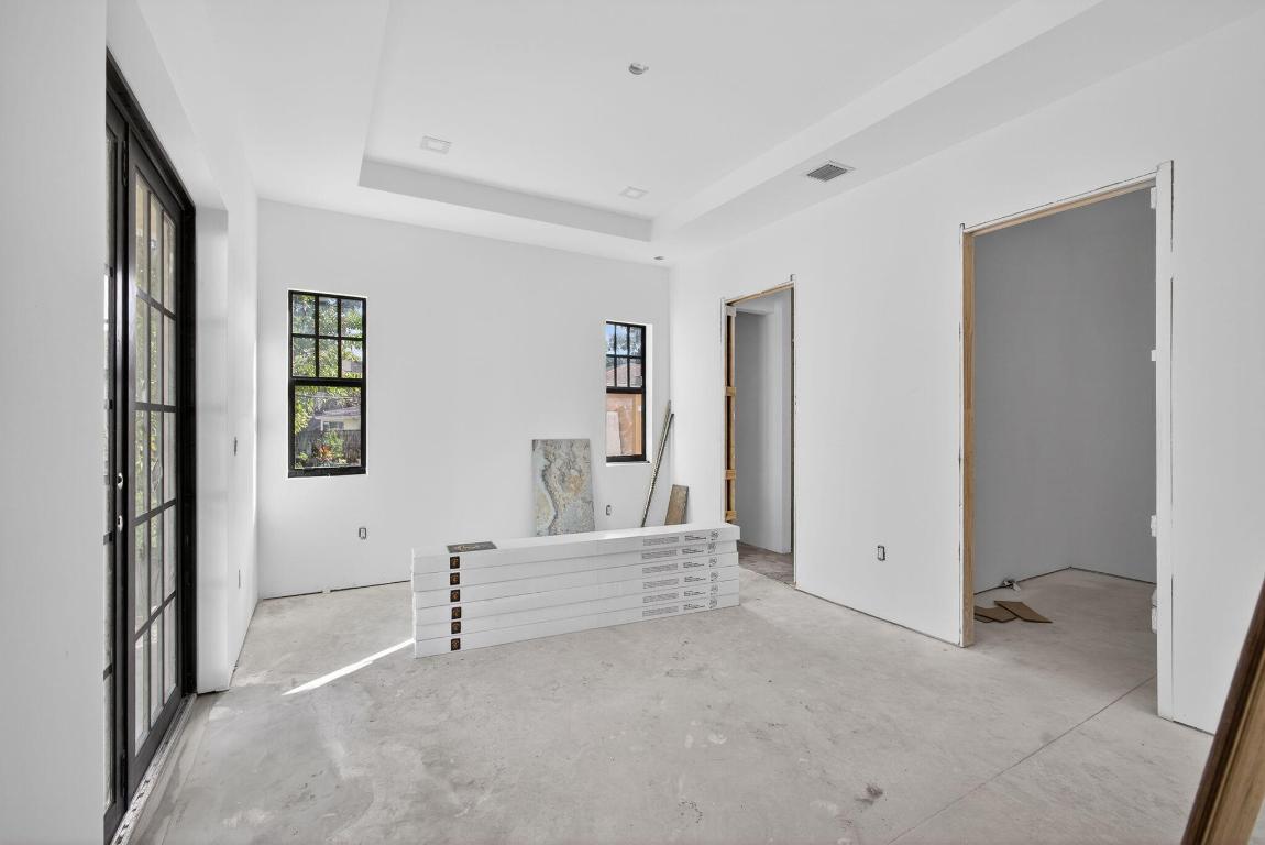 PINEAPPLE PARK - Residential