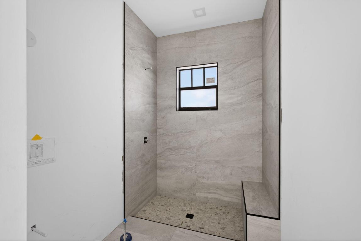 PINEAPPLE PARK - Residential