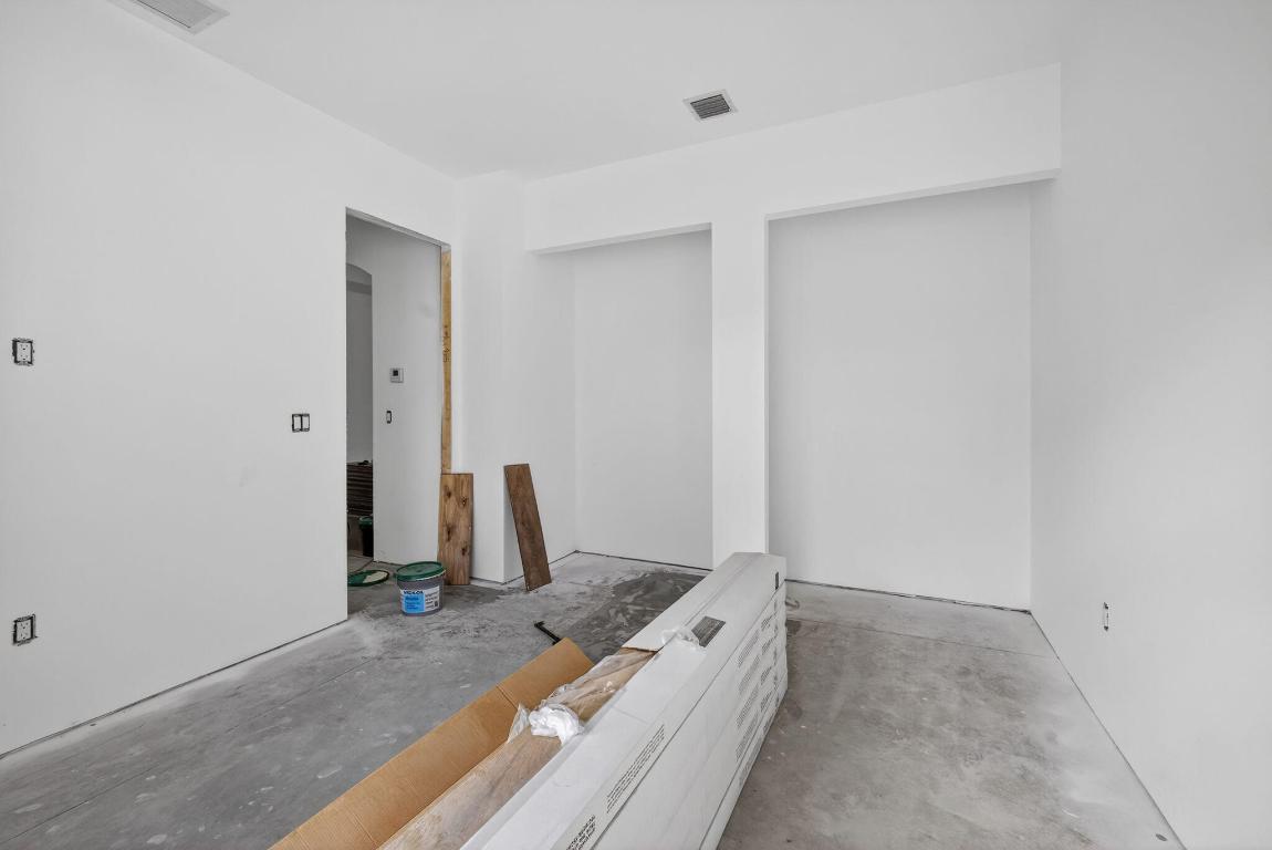 PINEAPPLE PARK - Residential