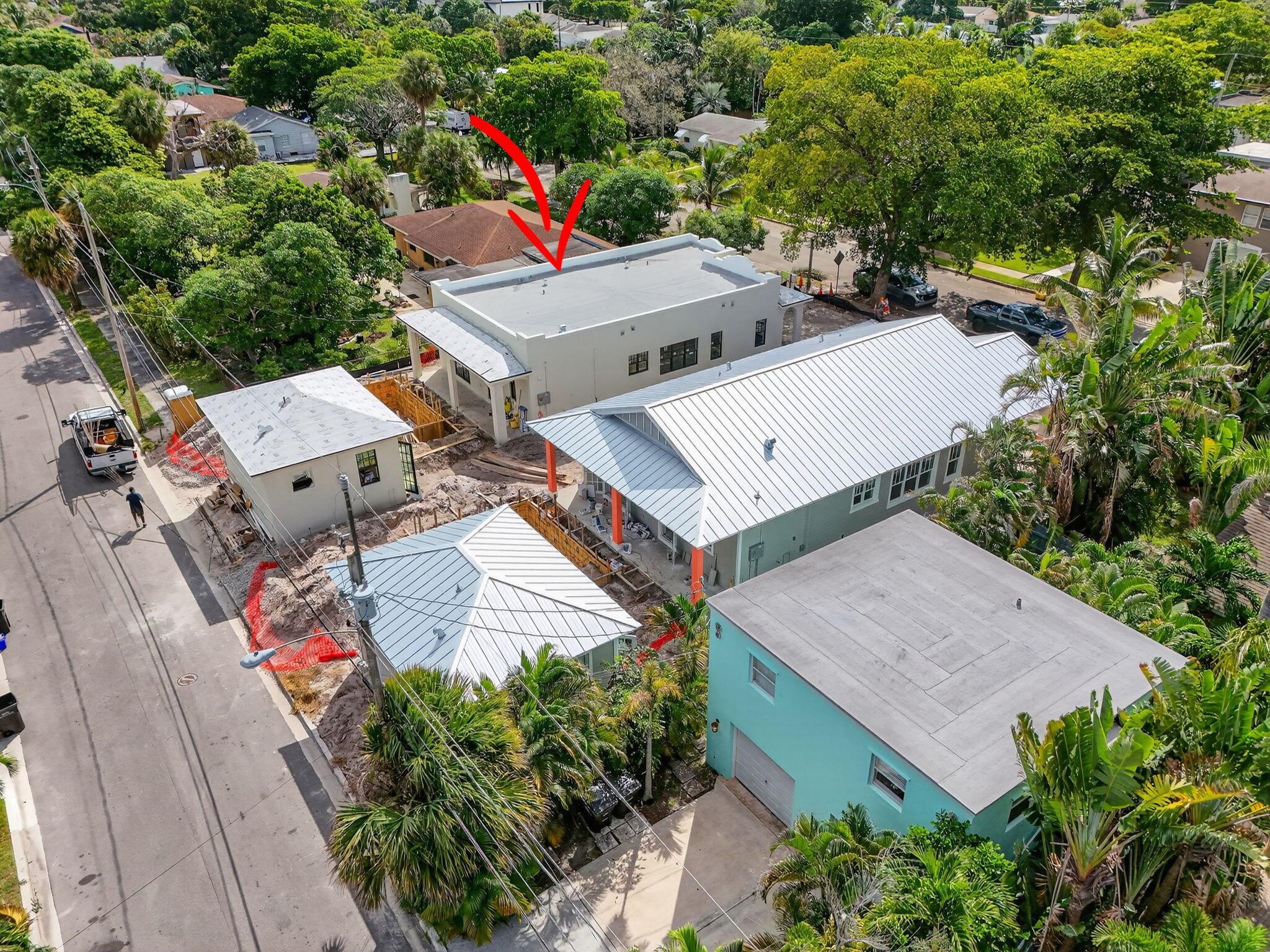 PINEAPPLE PARK - Residential
