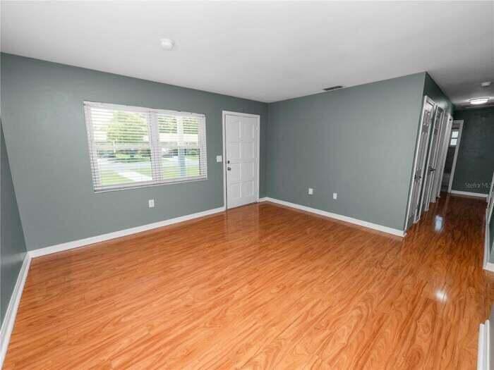 LAKE GIBSON POULTRY FARMS INC UNIT NO 2 - Residential