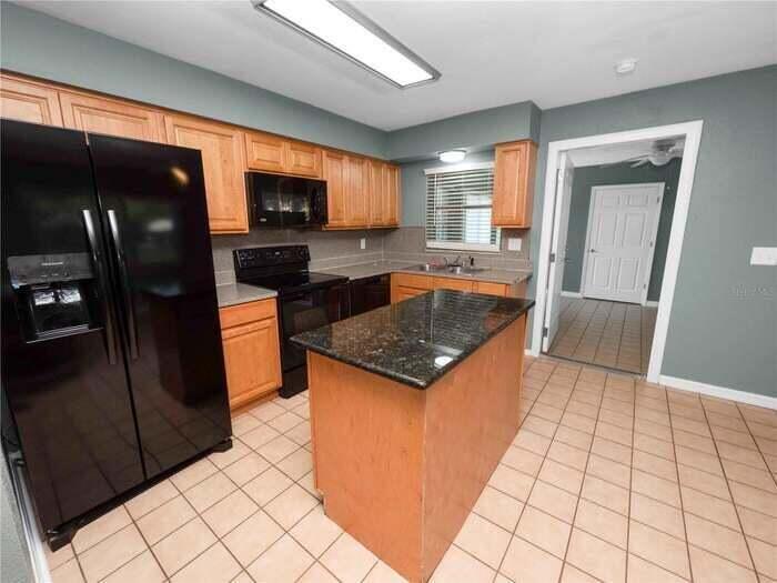 LAKE GIBSON POULTRY FARMS INC UNIT NO 2 - Residential