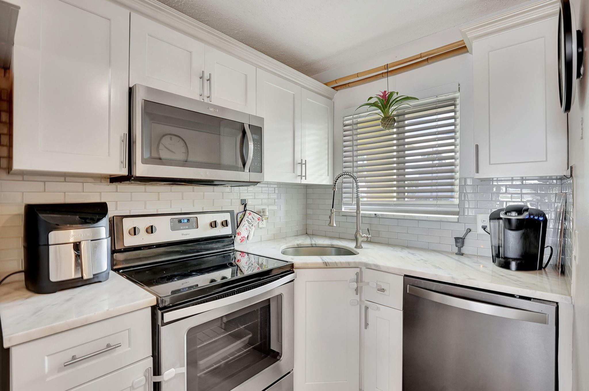 Hampton House - Residential