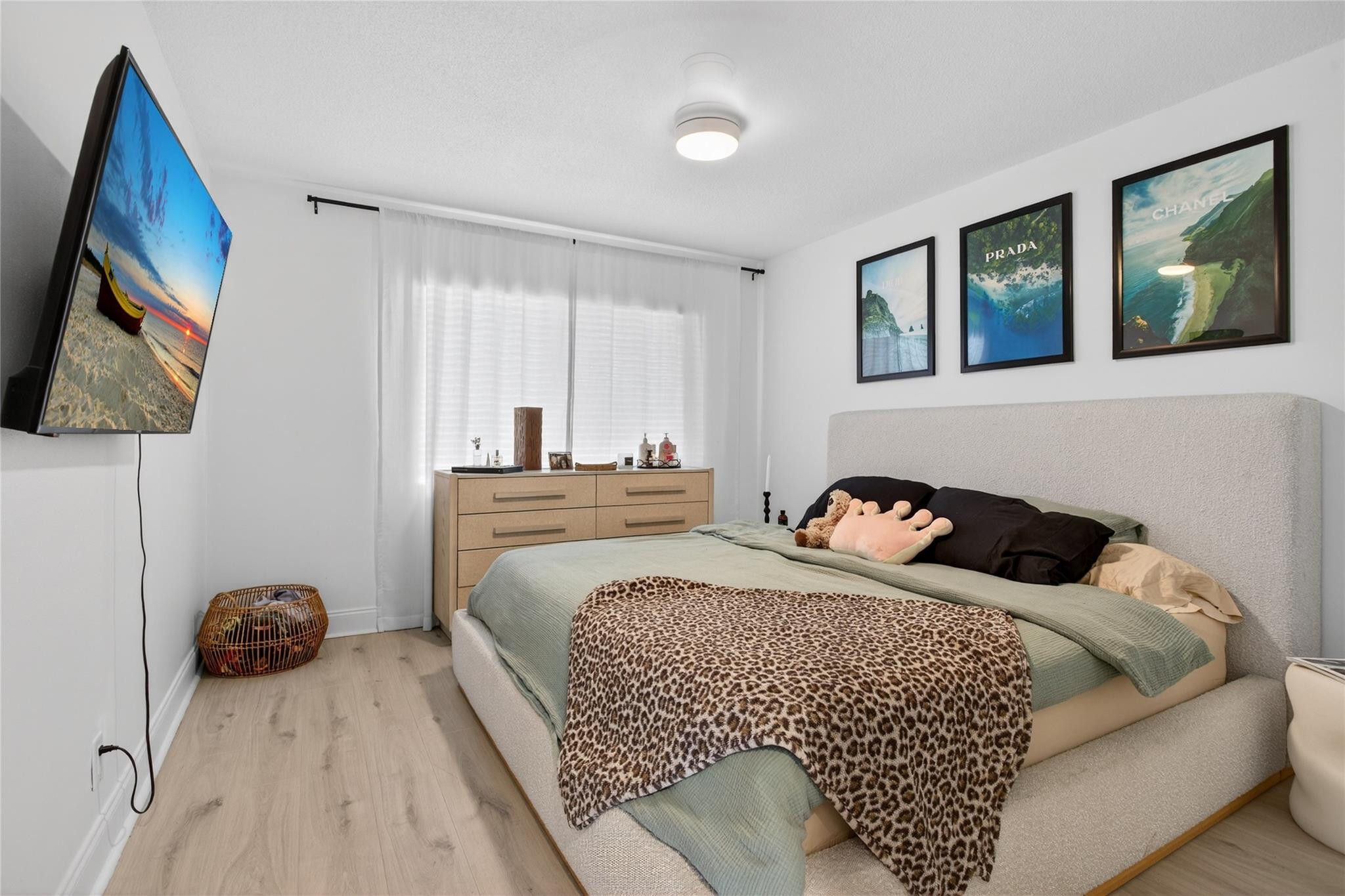 Hampton House - Residential