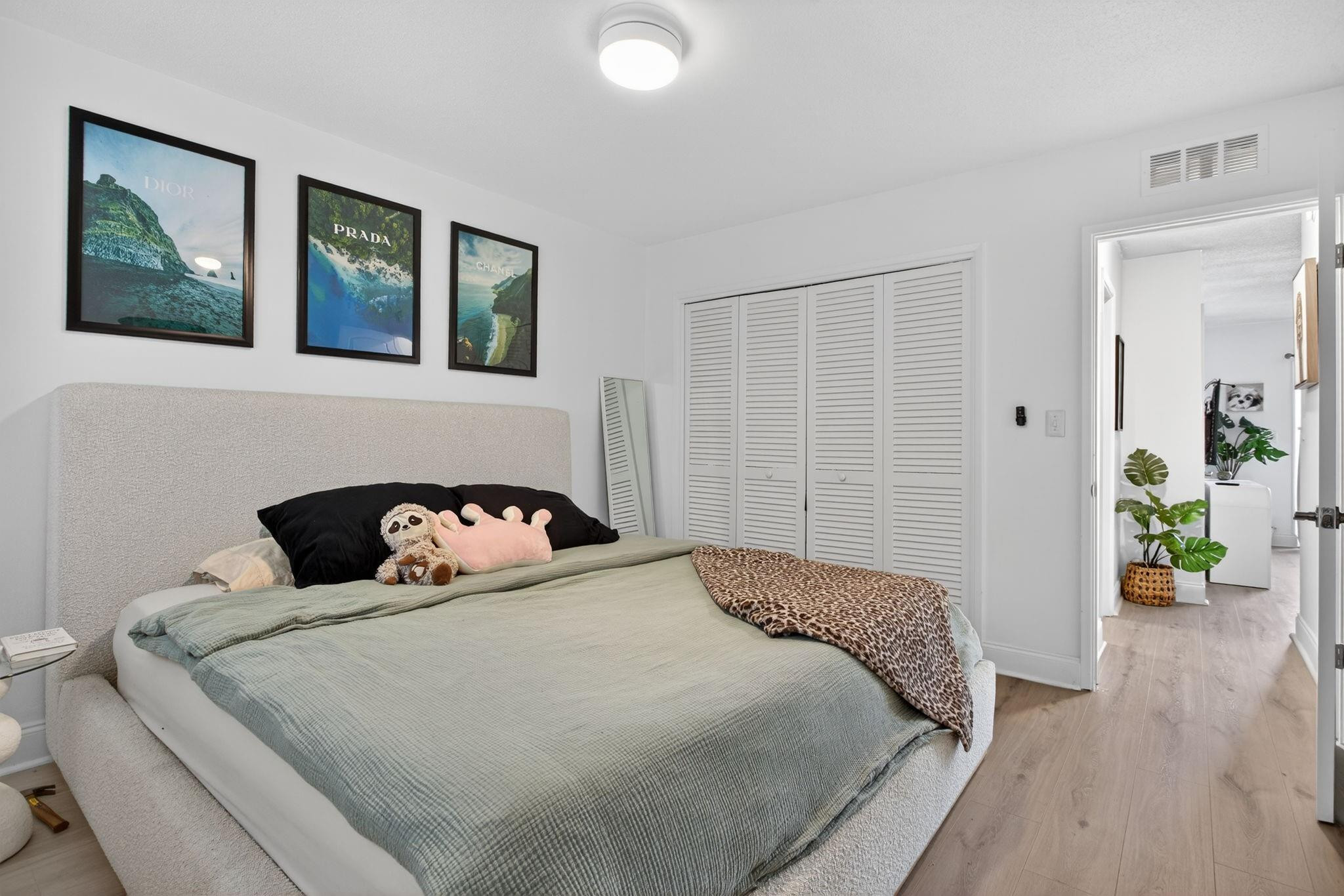 Hampton House - Residential