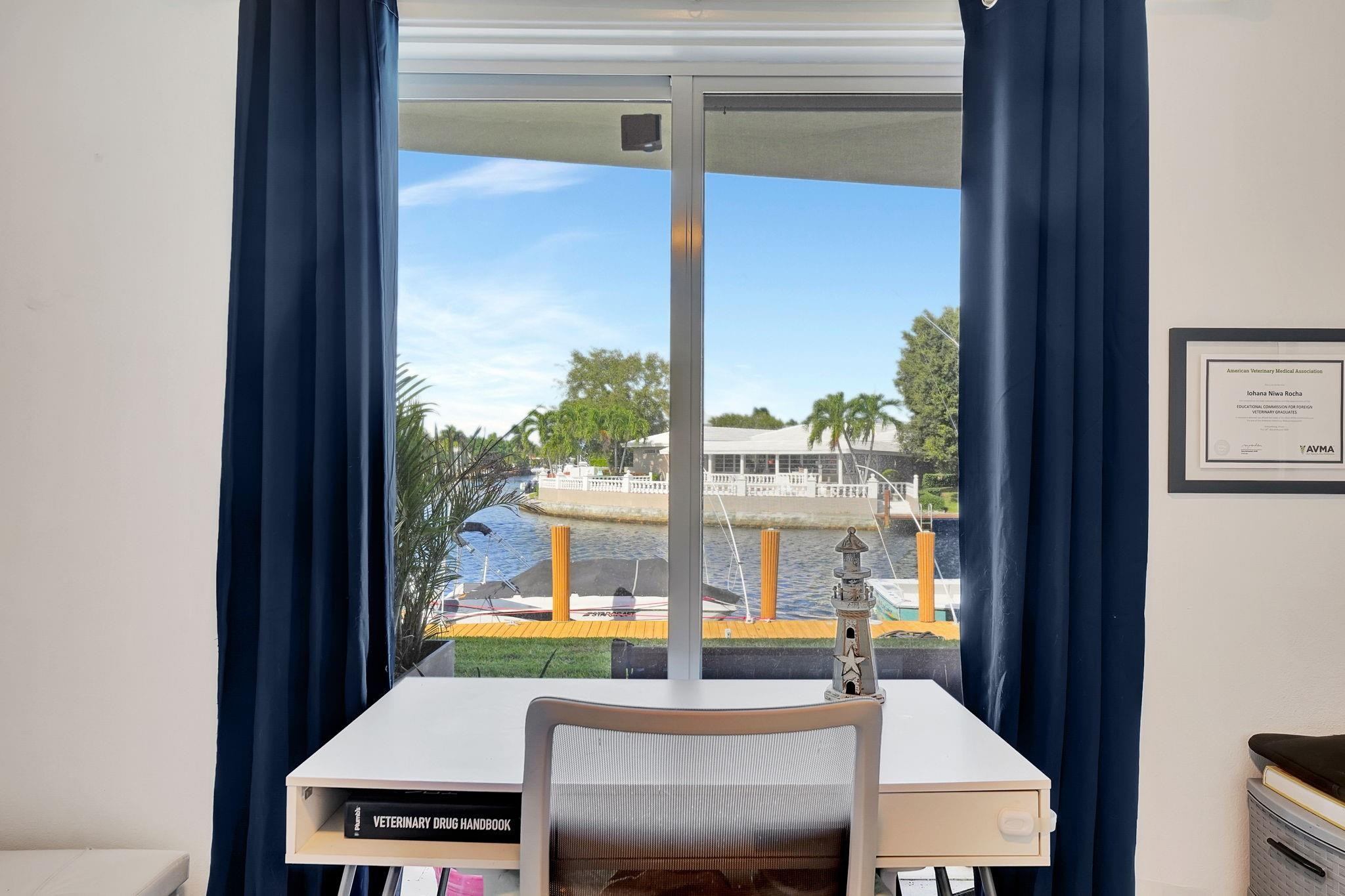 Hampton House - Residential