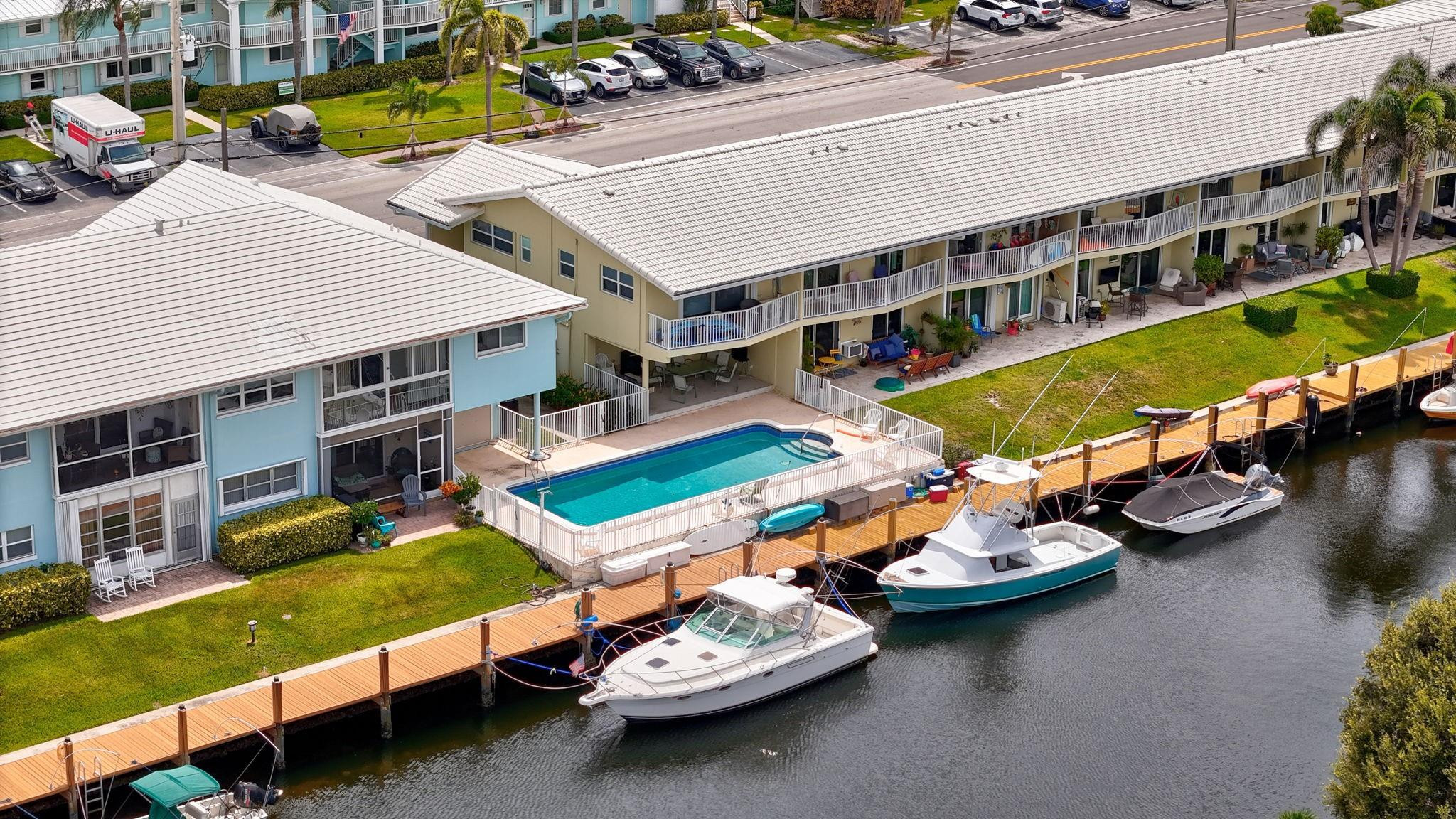 Hampton House - Residential