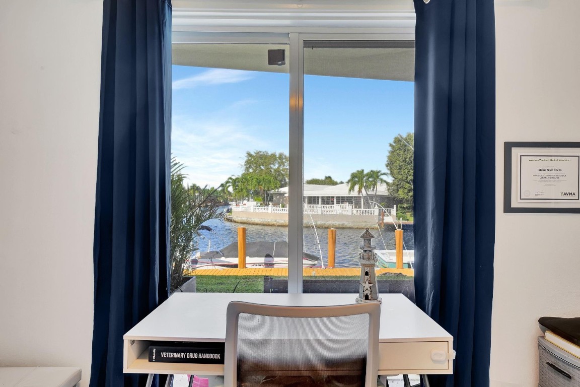 Hampton House - Residential