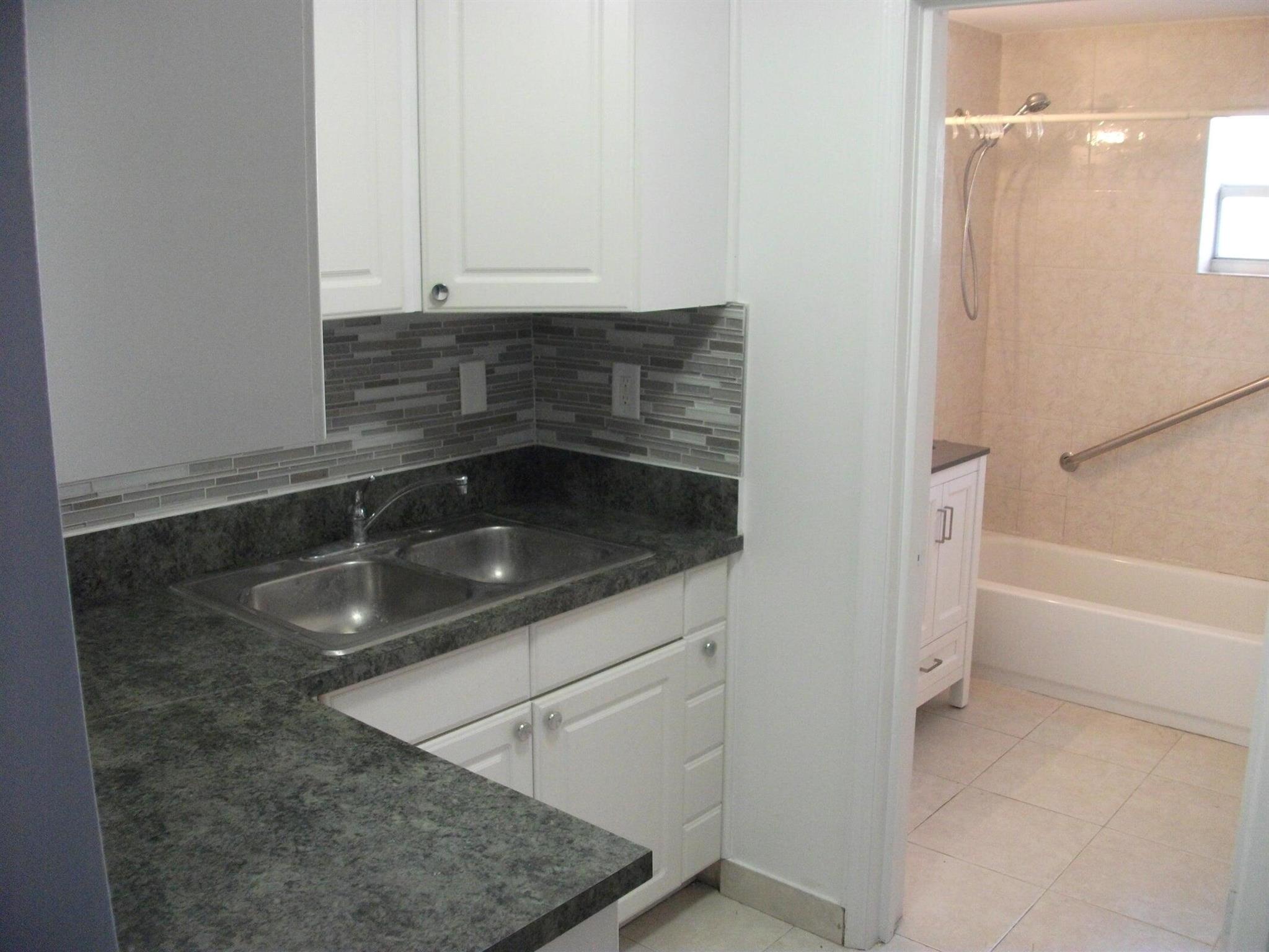 LANTANA AMNDED PLAT IN - Residential Income