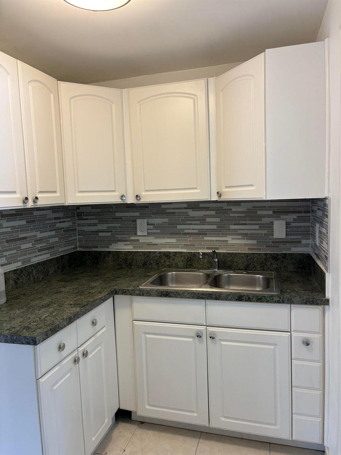 LANTANA AMNDED PLAT IN - Residential Income