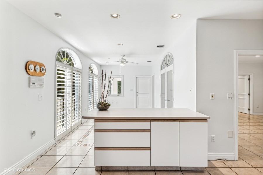 Tropical Isle Homes Sub - Residential