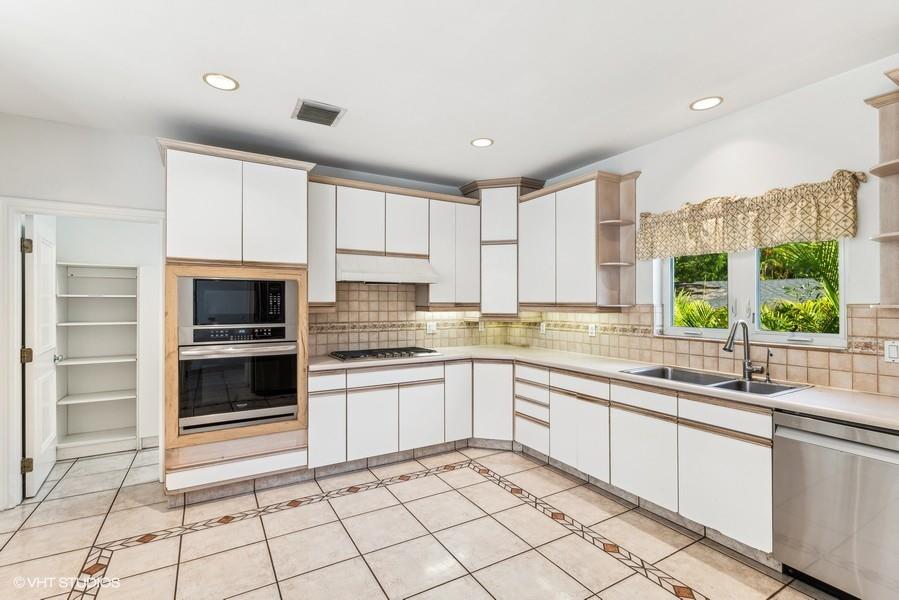 Tropical Isle Homes Sub - Residential