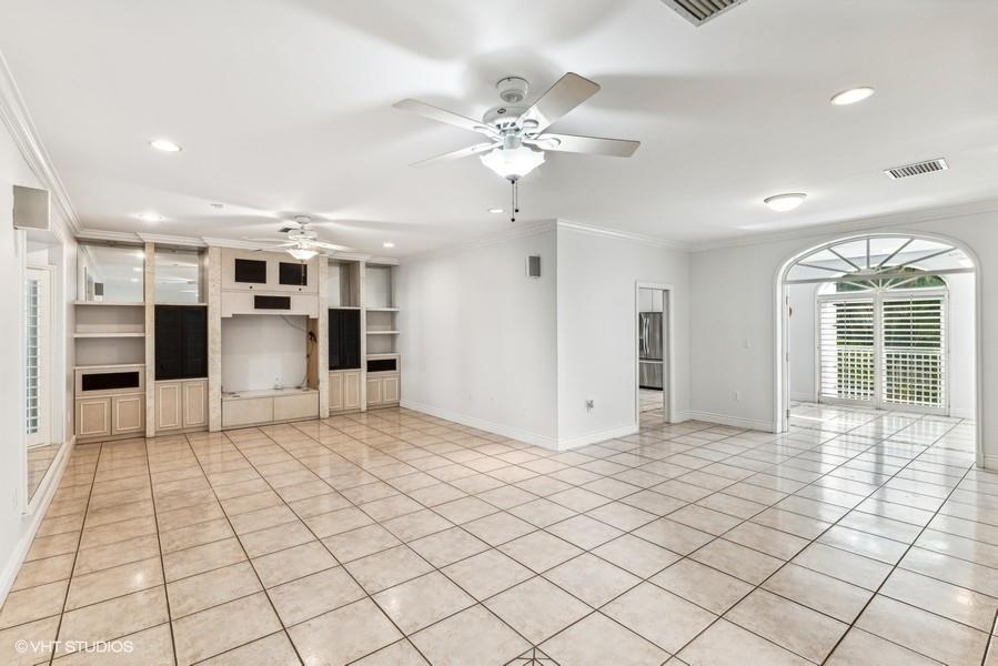 Tropical Isle Homes Sub - Residential