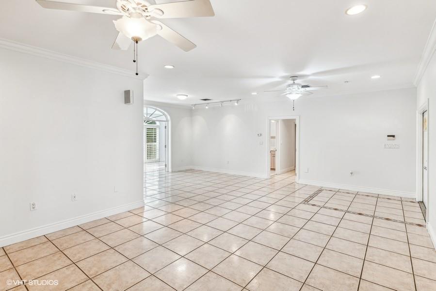 Tropical Isle Homes Sub - Residential