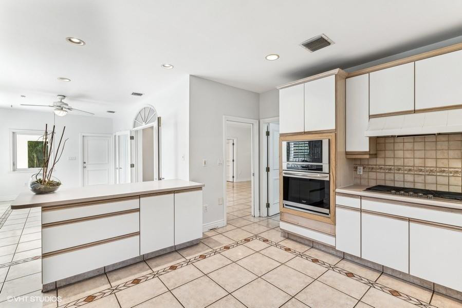 Tropical Isle Homes Sub - Residential