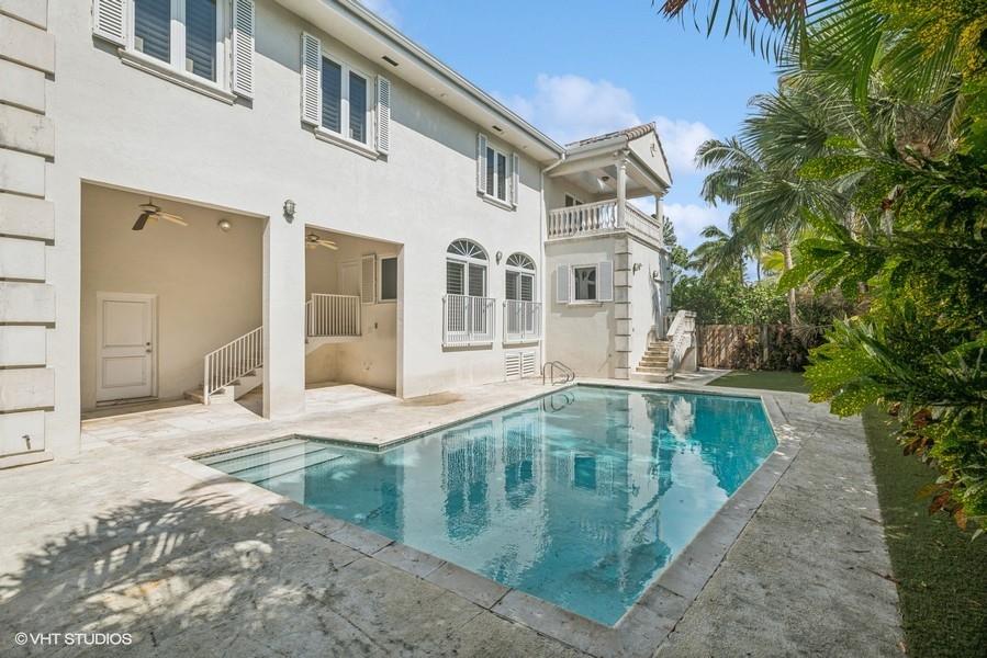 Tropical Isle Homes Sub - Residential