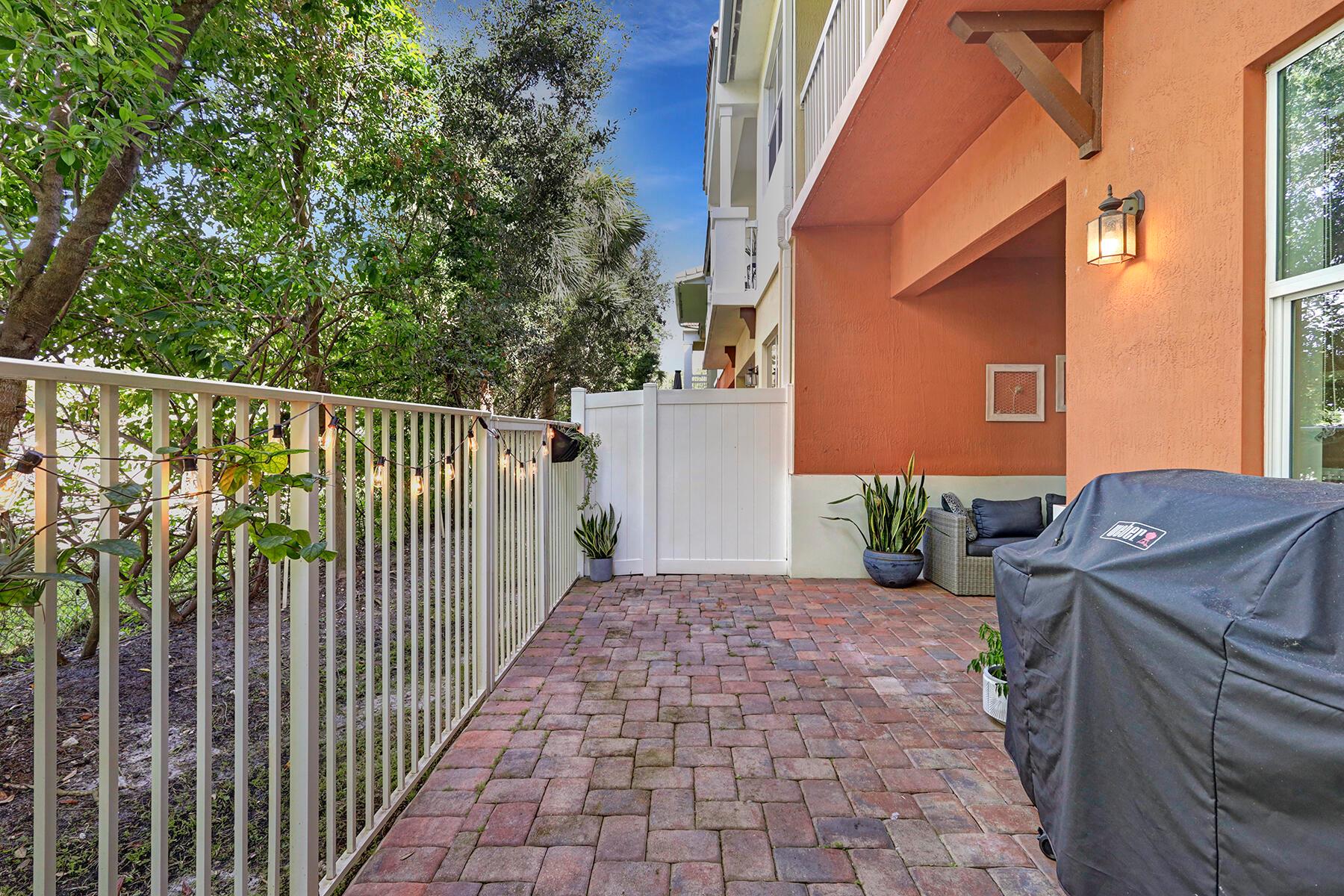 BOCA HIGHLANDS - Residential Lease