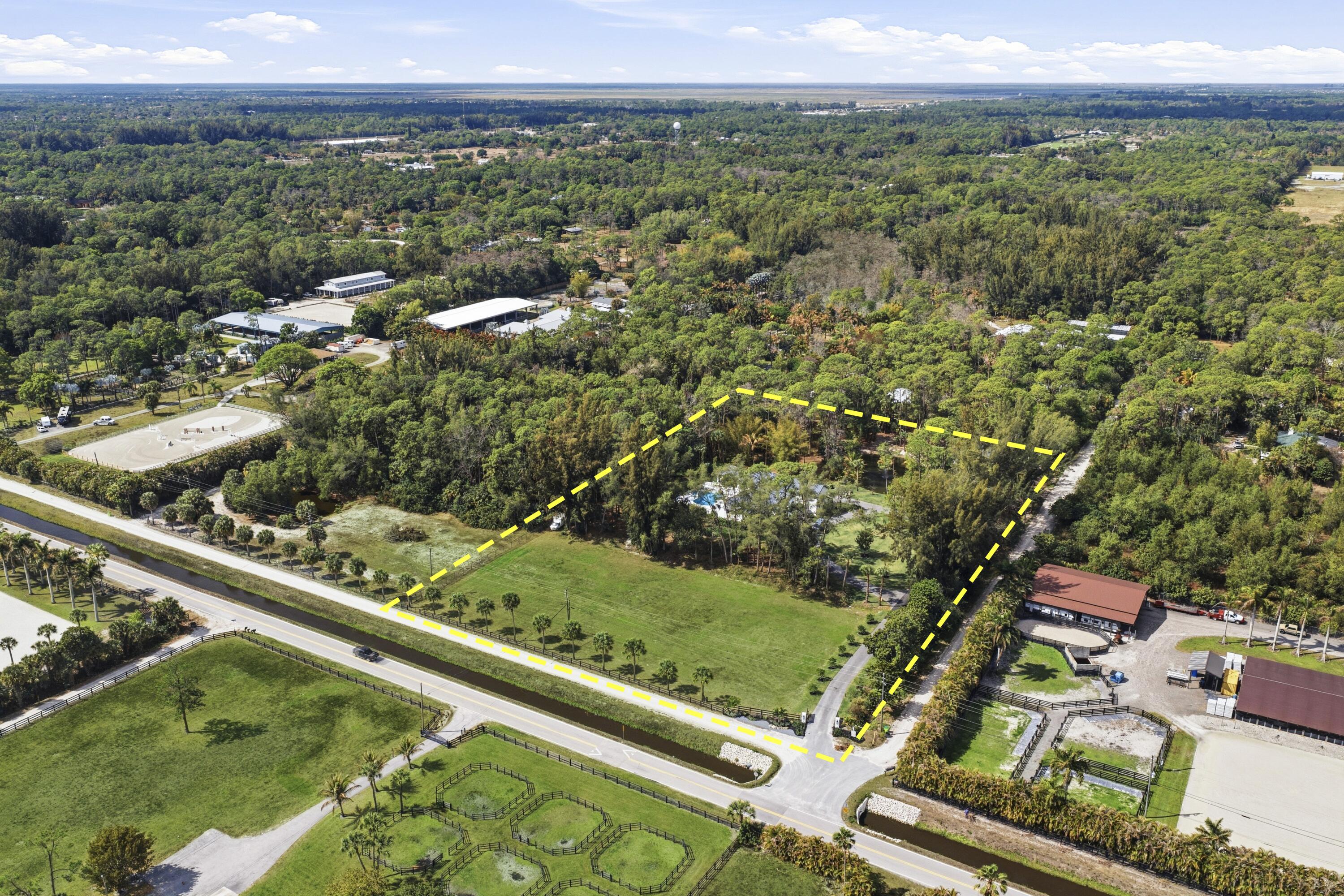 LOXAHATCHEE GROVES - Residential