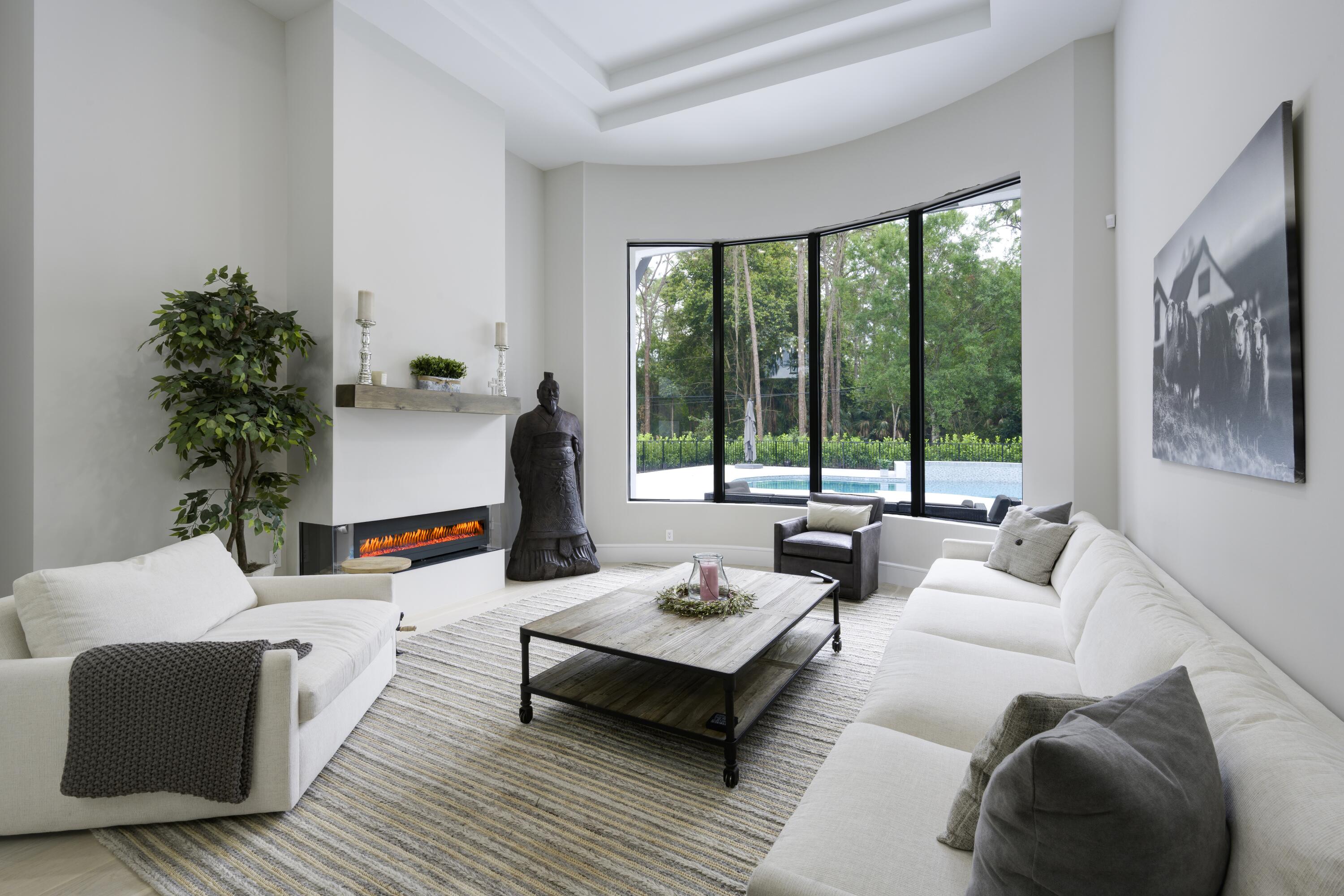 LOXAHATCHEE GROVES - Residential