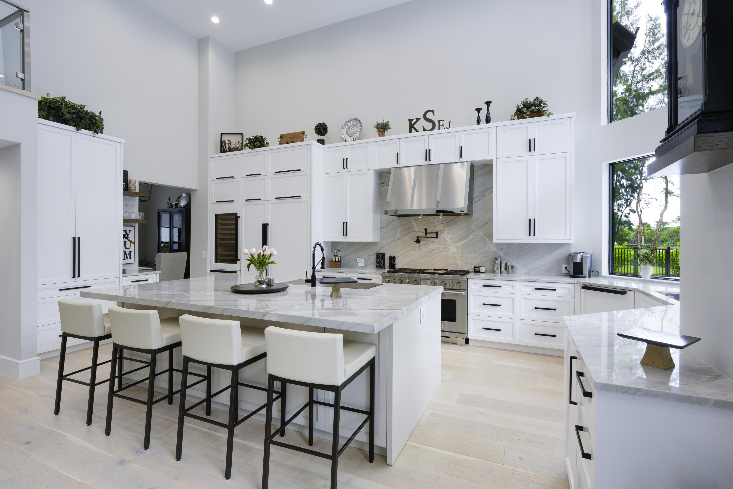 LOXAHATCHEE GROVES - Residential