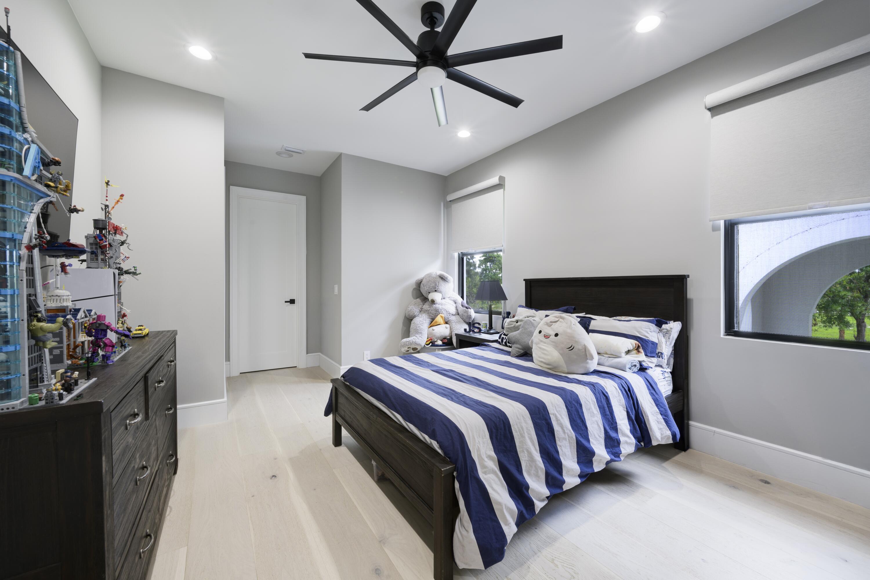 LOXAHATCHEE GROVES - Residential