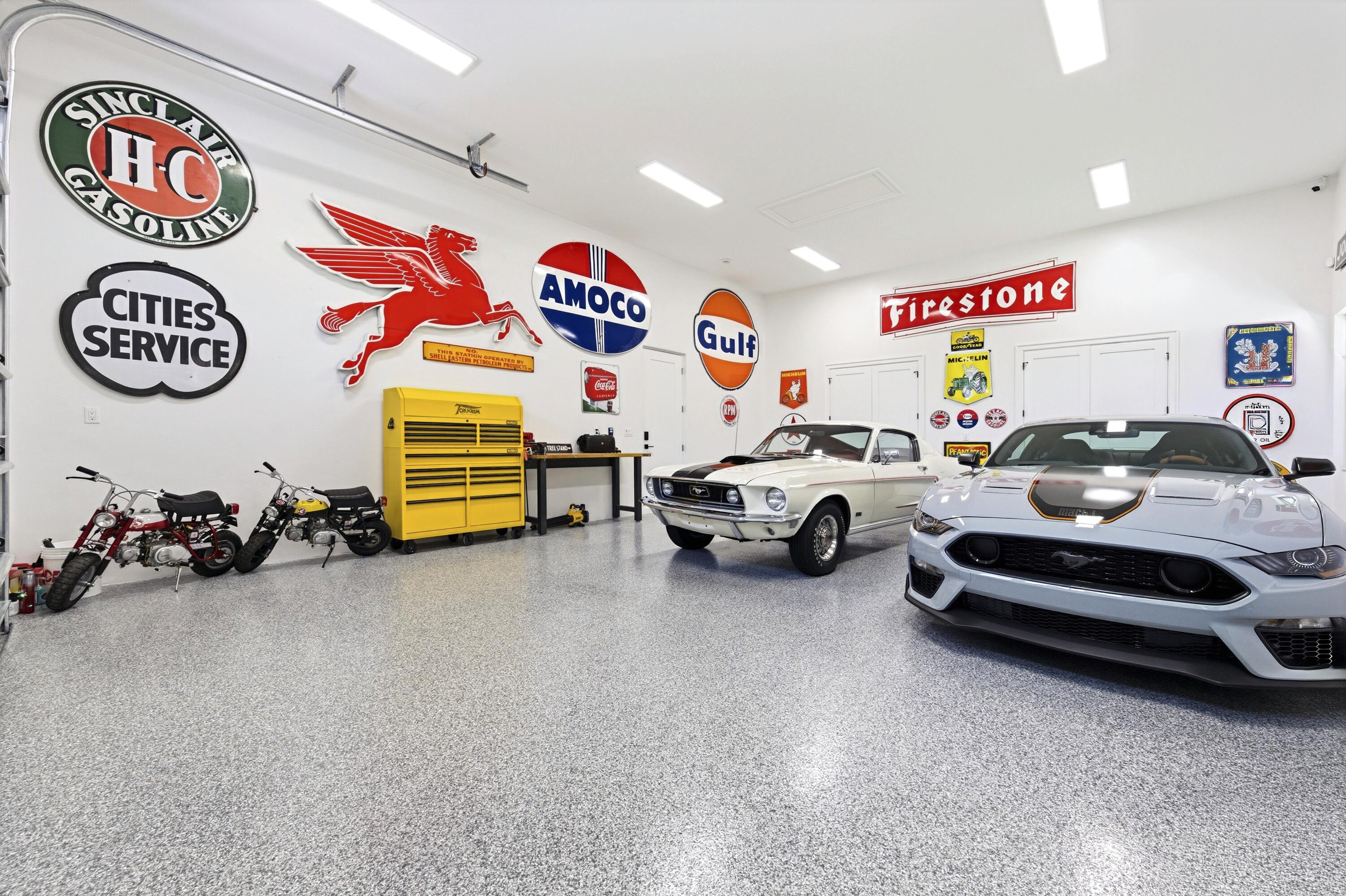 LOXAHATCHEE GROVES - Residential