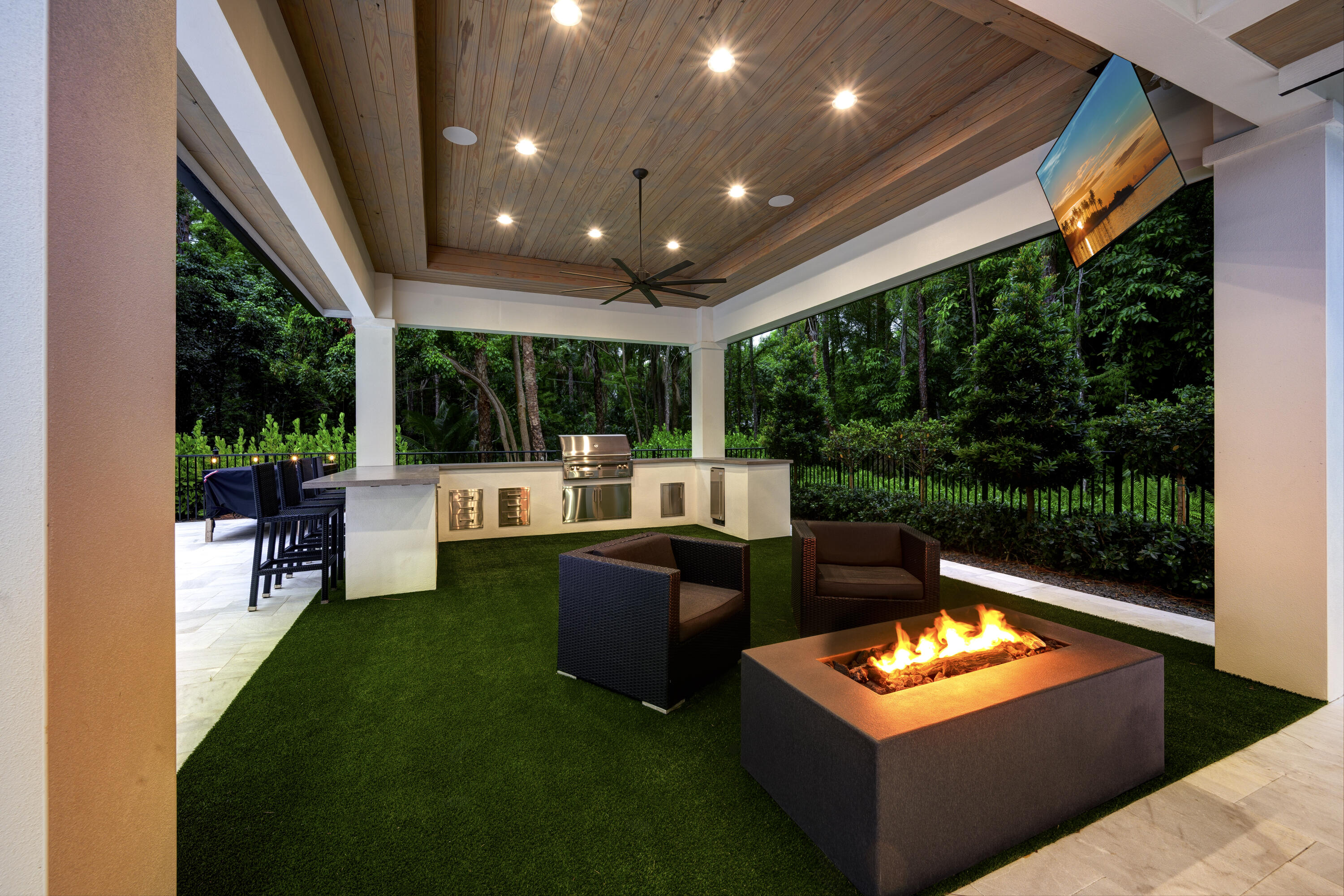 LOXAHATCHEE GROVES - Residential