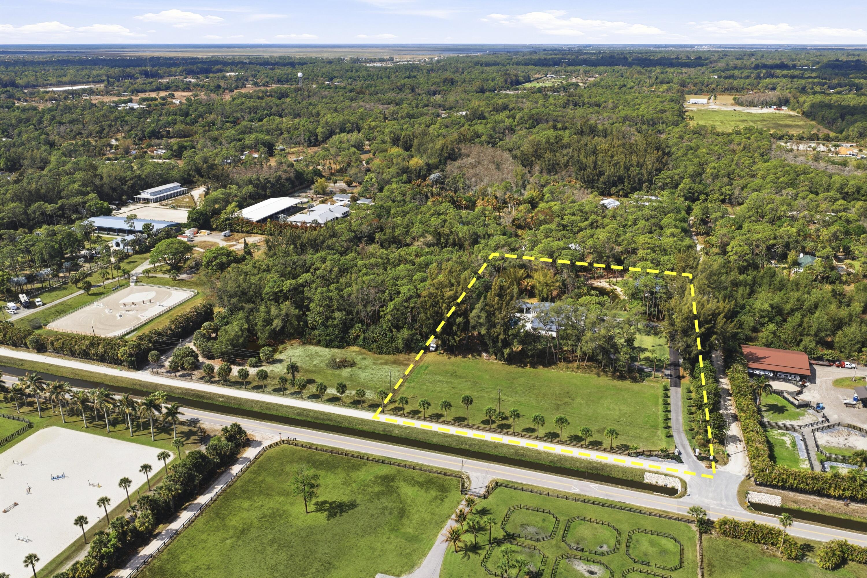 LOXAHATCHEE GROVES - Residential