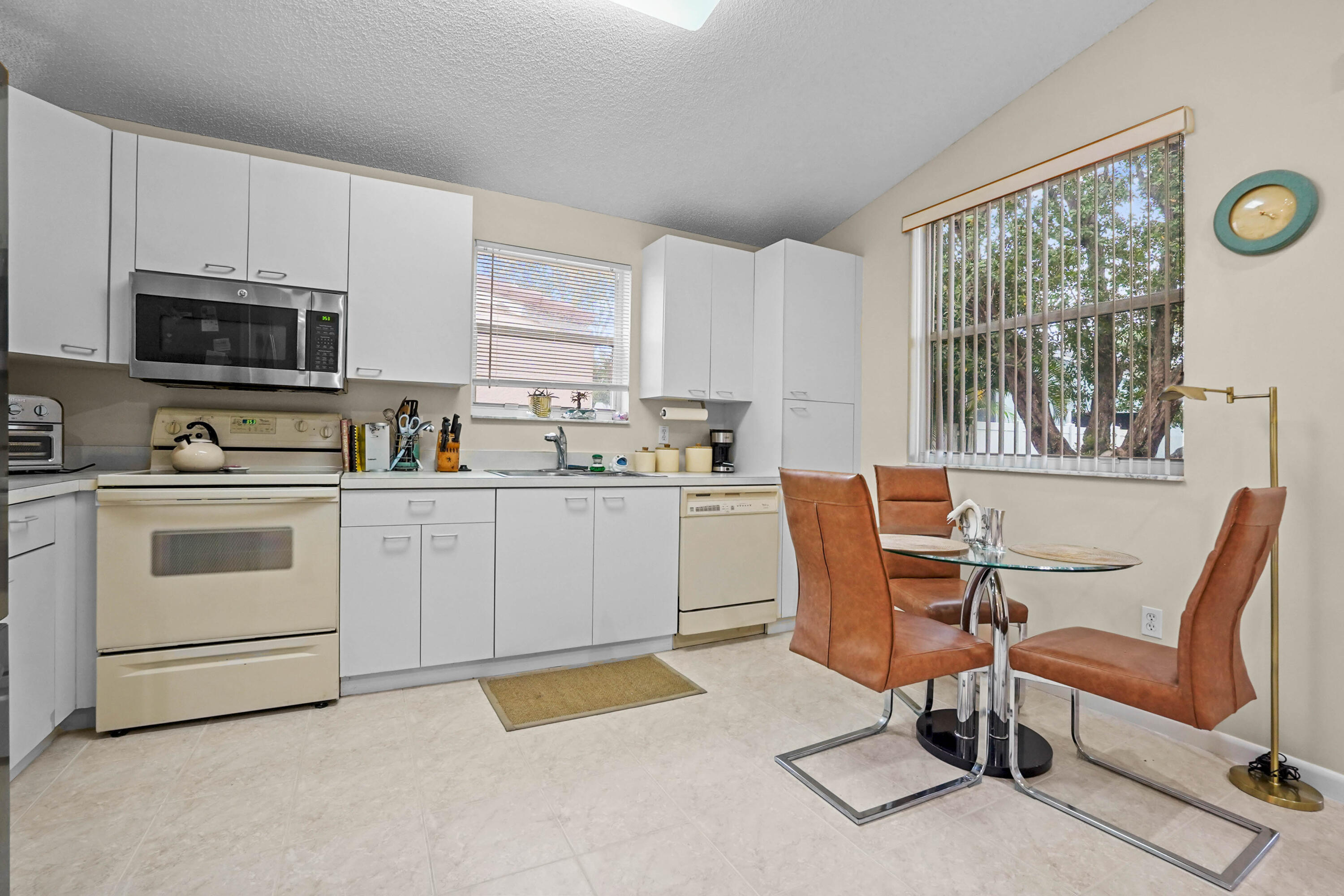 SMITH DAIRY WEST - Residential